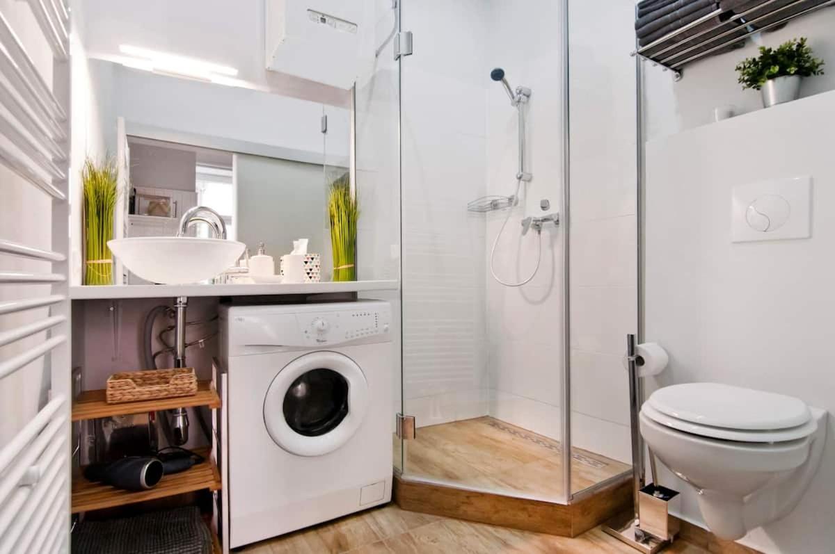 ⍟luxurious And Bright⍟ 5 Min Walk To City Center Appartement Vienne